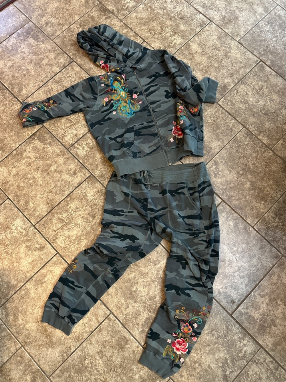 Johnny Was Green Camo Embroidered Hoodie & Jogger Set